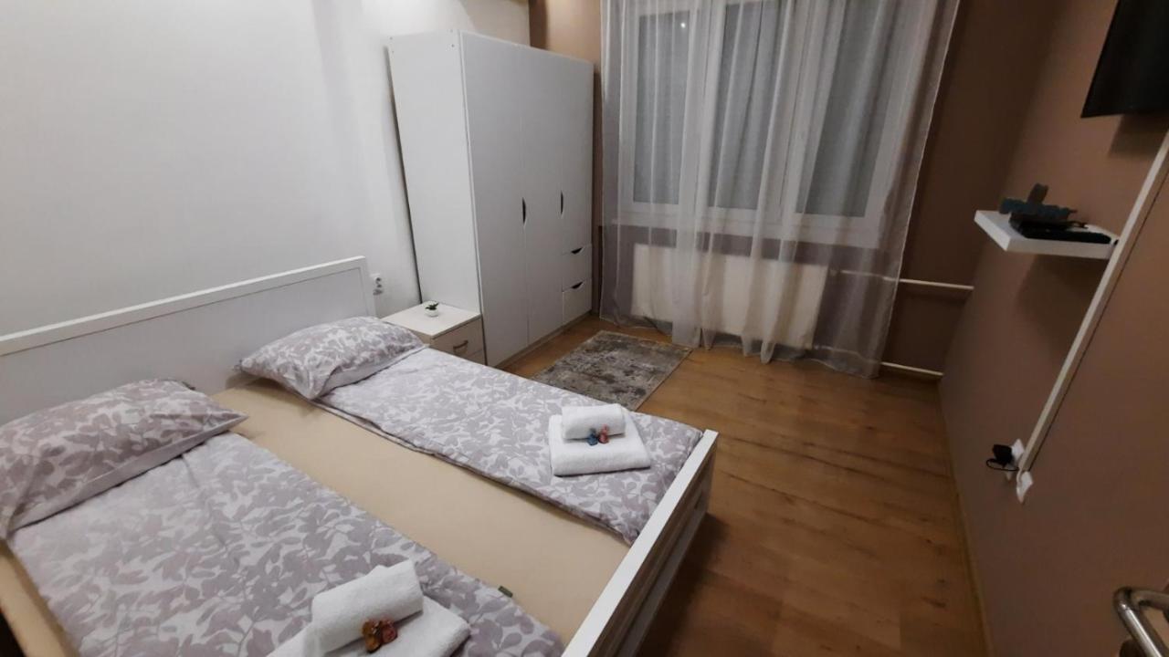 Ancora Lana Apartman *
